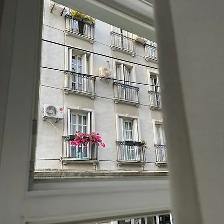 Ana * Belgrad
